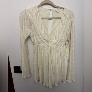 Le Lis Cream Textured Blouse